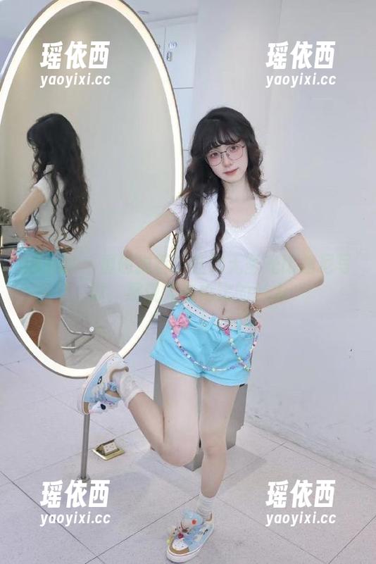 御女郎 - 重磅推荐：红艳无圣光比基尼写真，展现无与伦比的魅力