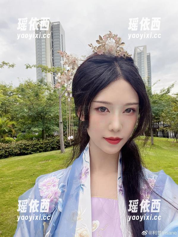 探秘抖娘利世的全套雀纹和服艺术，精彩图片与定制视频等你欣赏！