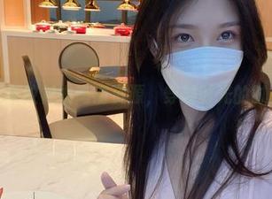 抖娘利世条纹衬衣高清资源，穿越时光的时尚错觉！