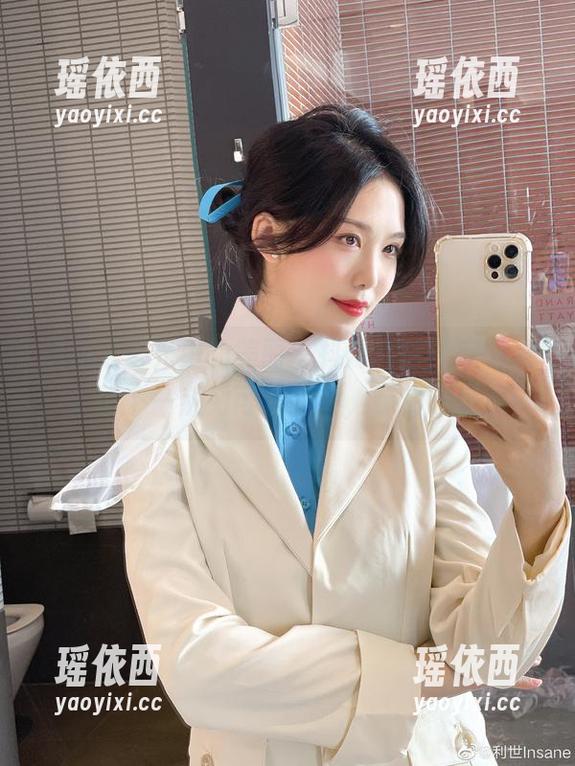 藏在无圣光里的美丽，抖娘利世镂空写真，汇聚了一系列可爱图片，等你来感受！