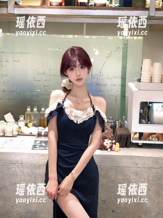 推女神 - 不容错过的艾小青自拍原图，观看她如何玩转各种风格！