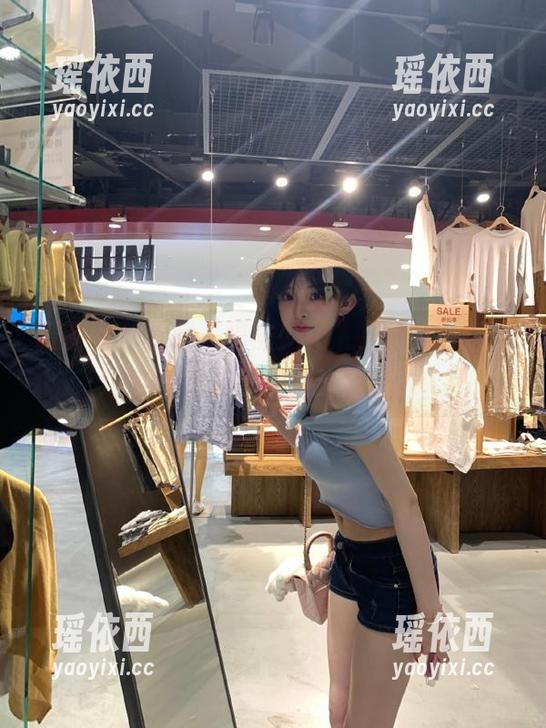 提袜少女 微密圈 - 就爱“提袜少女”,她的最新写真合集陪你一起追逐妹妹