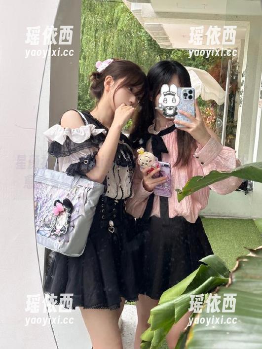 星颜社 - 转转Lisa的厨娘作品集：温暖治愈系套图，立即下载，享受美好时光！