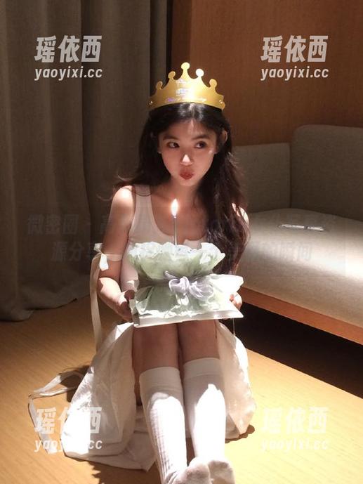 微密圈 - 高清果儿Victoria女仆写真资源分享，捕捉她每一个美丽的瞬间