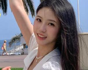 微密圈 – 果儿Victoria长腿的高清美图，优雅与性感的完美结合之作