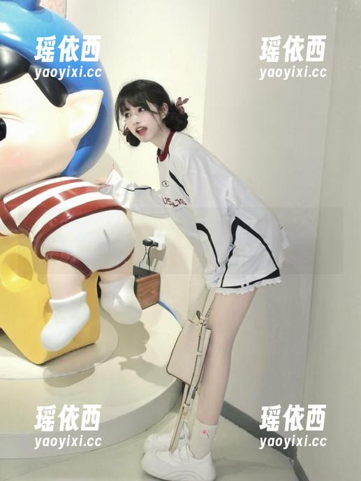 果团网 - 尹意纯定制套装图集：她真的是让人眼前一亮的穿搭天才！