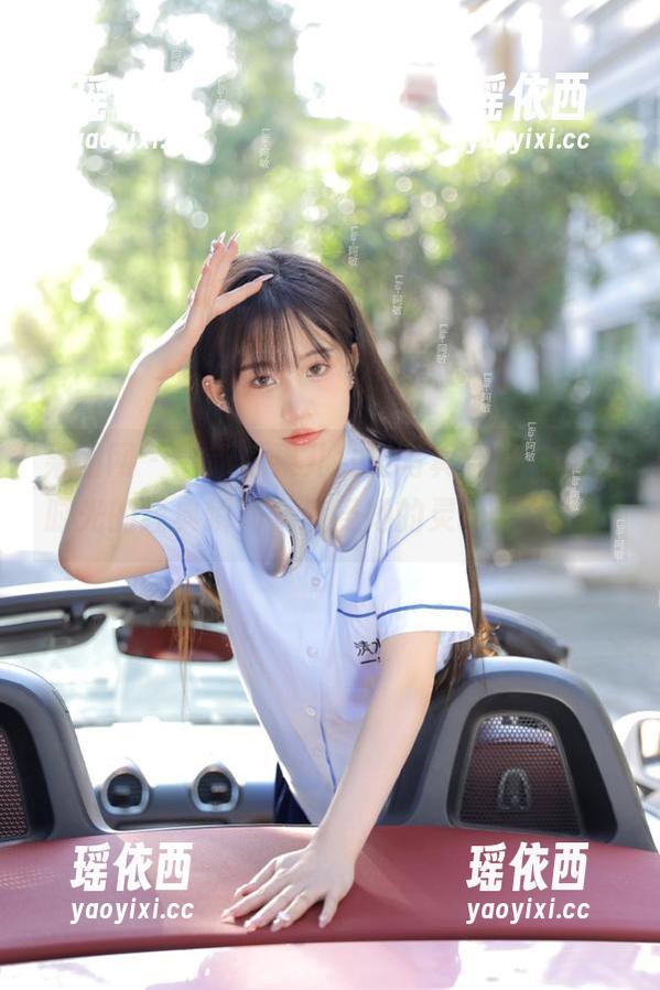 果团网 - 最新松果儿女王写真合集，穿越时光的经典瞬间，感受她的灵动与优雅！