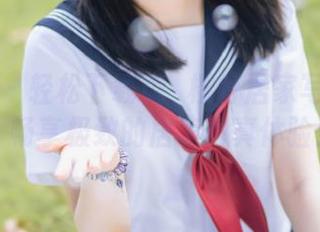 微密圈 – 轻松下载桃沢樱呀居家写真图包，畅享极致的居家写真体验！