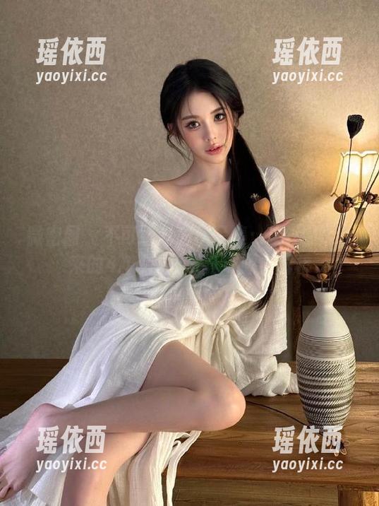 微密圈 - 不可错过的作品集：桃沢樱呀带来的4.14嘉宾写真资源全解析