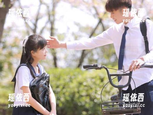 微密圈 - 捕捉夏天的瞬间：桃沢樱呀的写真原图散发出无限魅力