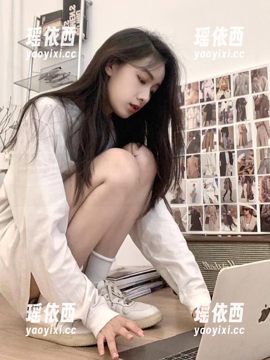 微密圈 - “桃脱了”的独特校服写真，图库展现无限年轻魅力
