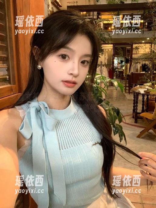 梦丝女神-苏柔 梦丝女神 - 在线观看苏柔最新死库水写真,感受独特风格与甜美气息的奇妙交融