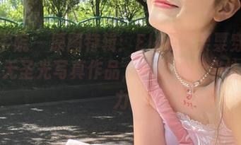 模范学院 – 原图特辑：Ellie艾栗栗穿着皮衣的无圣光写真作品，展现她的个性与魅力