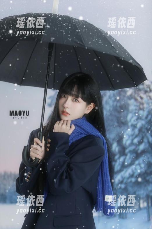 模范学院 - SiByl李思宁的美足写真高清分享，尽展优雅与魅力的瞬间