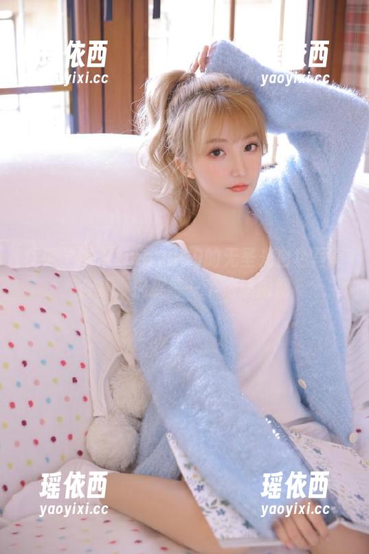 模范学院 - lingyu69的无圣光白色写真合集，捕捉每一个细腻瞬间