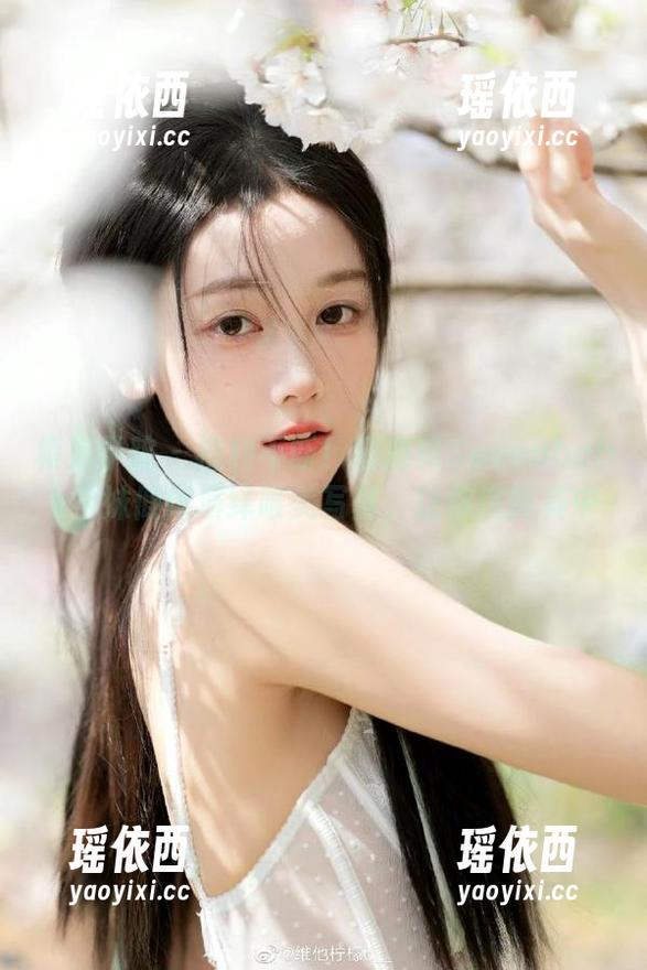 模范学院 - 福利不断！柳侑绮Sevenbaby学妹倾情演绎唯美写真，让你沉醉其中