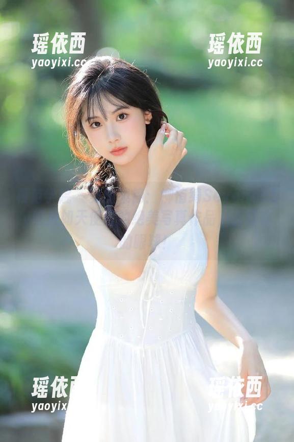 模范学院 - 美图集锦：柳侑绮Sevenbaby绽放如天使般的绝美写真作品，诱惑你的眼球！