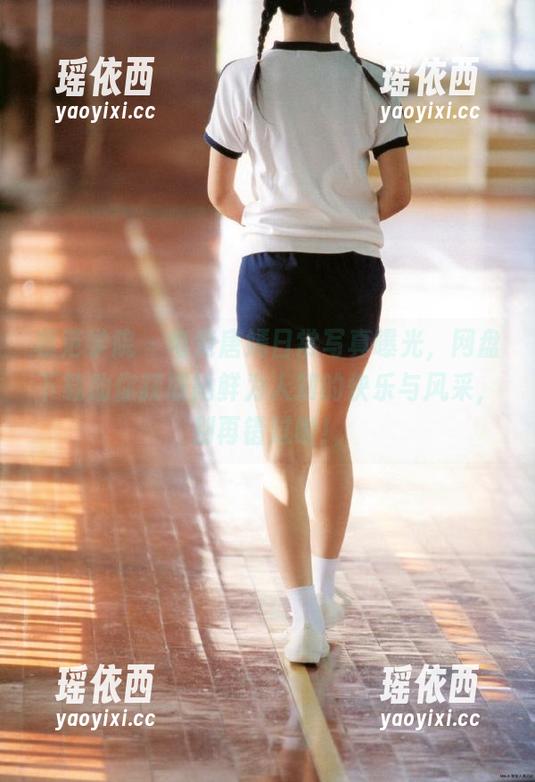 模范学院 - 电竞唐嫣日常写真曝光，网盘下载助你获取她鲜为人知的快乐与风采，别再错过啦！