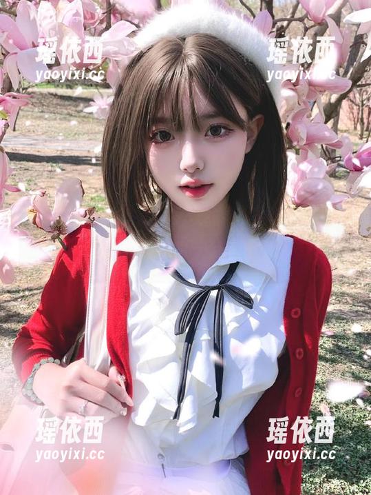 爱蜜社 - 转发有礼：蜜桃cc的体操服写真，精彩绝伦，网盘共享！
