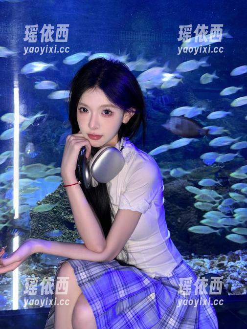 物恋传媒-小晴 物恋传媒 - 超高清小晴美脚图集,免费下载与粉丝们分享她的迷人魅力!
