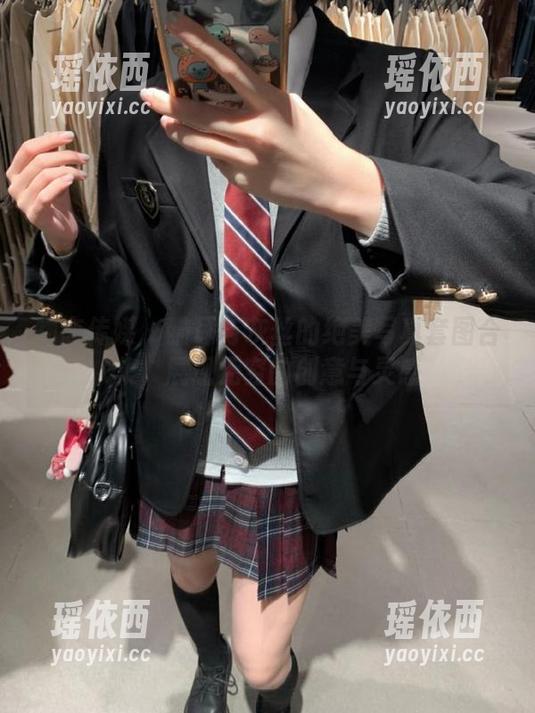 物恋传媒-猫耳 物恋传媒 - 猫耳与灰丝的绝美写真套图合集,展现无穷的创意与灵感