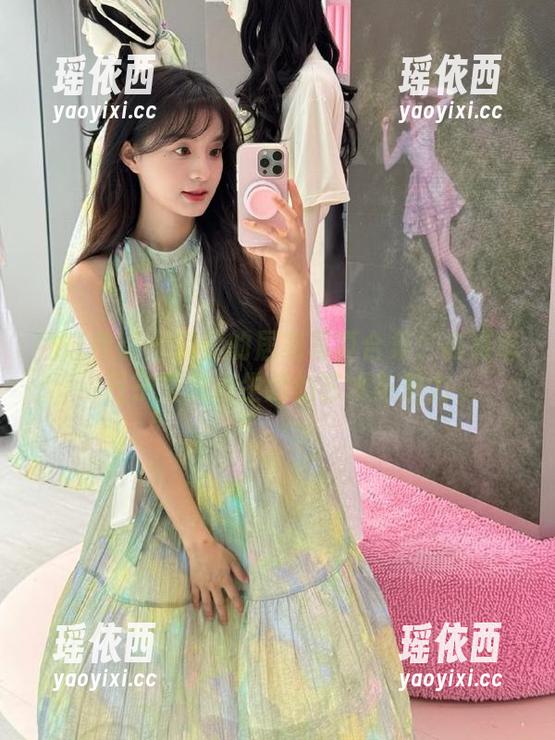 物恋传媒-菜菜 物恋传媒 - 菜菜的居家写真合集:在简单日子里发现生活的艺术与魅力