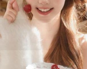 甜予摄影 – 探索齐齐与长白棉袜：一组精彩作品图片，感受温暖的春日氛围
