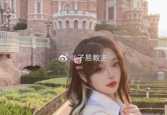 白易子教主白裙魅力尽显，分享图片让你领略别样风情