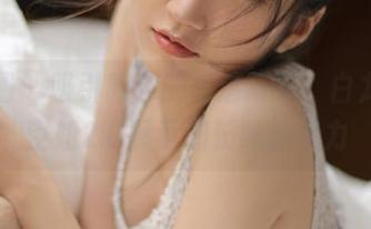 微密圈 – 吸引眼球的高清写真，白龙猫女空姐2.0展示加长黑丝魅力
