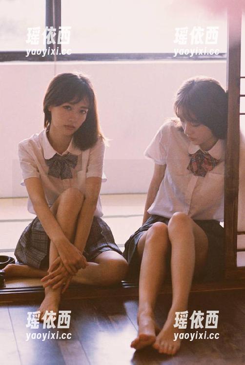 秀人网 - 福利满满，Egg尤妮丝的连体衣写真展现无与伦比的魅力