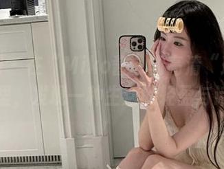 秀人网 – 在“Miko酱”的高清“瑜伽”写真里，发现一种生活的轻盈与诗意！