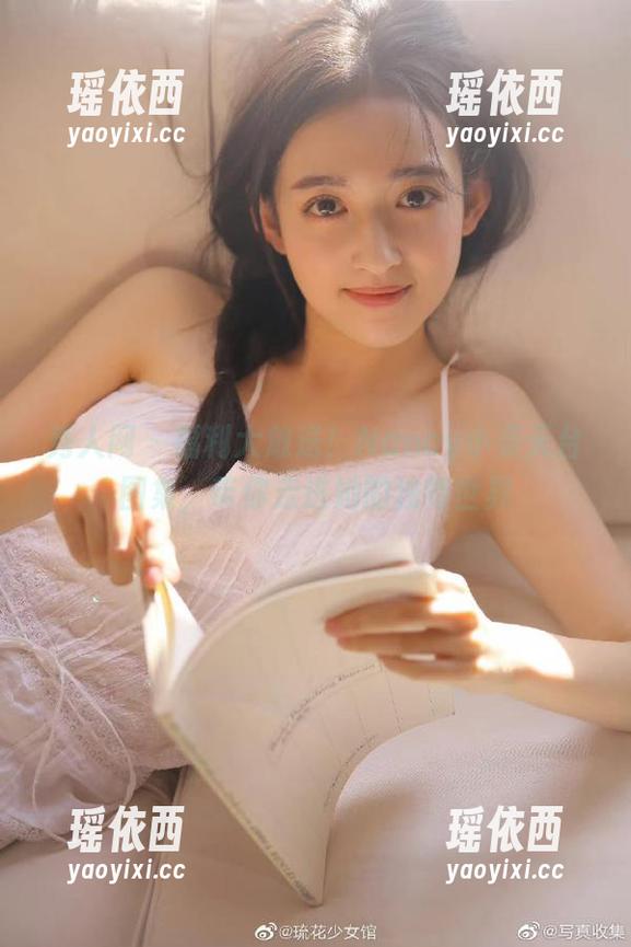 秀人网 - 福利大放送！Nancy小姿天台图集，带你走进她的独特世界