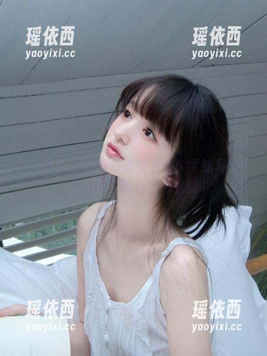 秀人网 - tina甜仔倾情更新：学妹写真诠释生活中的每一份甜蜜