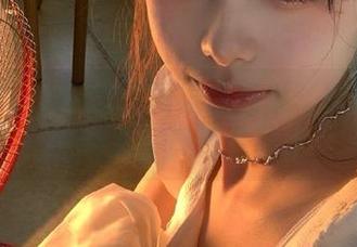 秀人网 – z杯悠悠短裙作品集：时尚女神的诱人写真资源精选