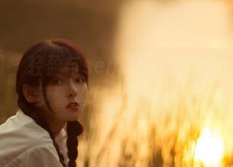 秀人网 – 轻盈与sensuality交错的俞夕梦蕾丝写真图集分享