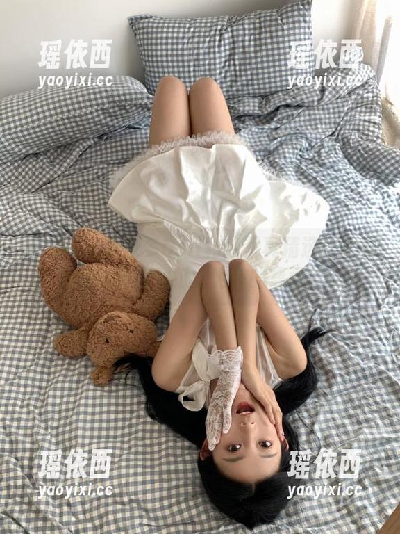 秀人网-养乐多Doll 秀人网 - 养乐多Doll豹纹写真精选:全新原图与创意壁纸,为你的桌面添彩