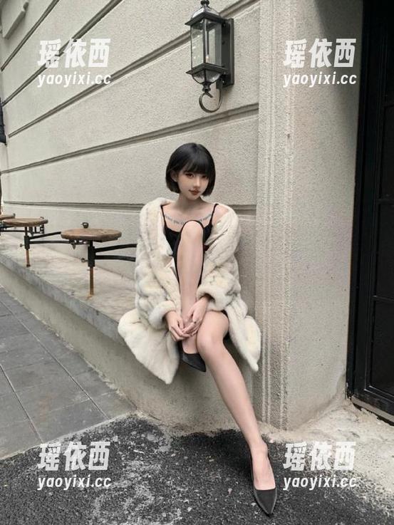 秀人网-凯竹BuiBui 秀人网 - 探索凯竹BuiBui的图库,体验每一套装作品背后的创作心灵和故事!
