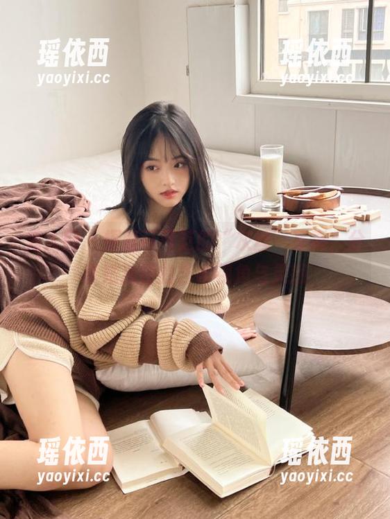 秀人网 - 探索可可芝的“灰丝”写真，分享她独特的艺术视角与灵感