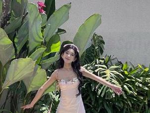 秀人网 – 精致写真中的周于希Sally：丝袜美臀散发诱惑，献上绝美美图让人陶醉