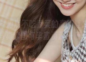 秀人网 – 周周不吃香菜的高跟鞋之美：时尚写真套图与丰富资源一应俱全