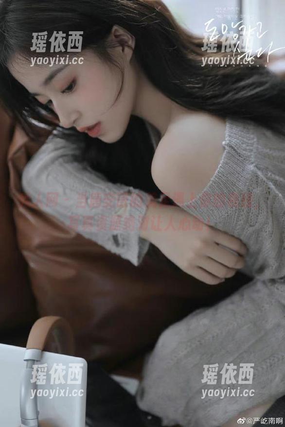 秀人网 - 当唐安诺的美足遇上你的视线，写真资源绝对让人心动！