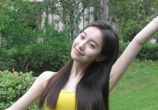 秀人网 – 大琪琪Emily的牛仔裤作品集大评测：原图中的细节让人忍不住想吐槽！