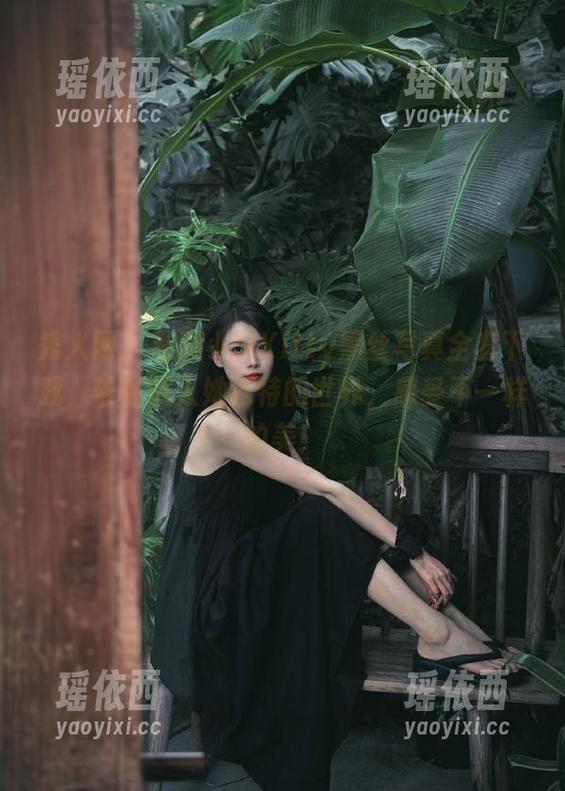 秀人网 - 私藏小夕Kitty黑丝写真全套下载，带你进入她独特的世界，感受不一样的美！
