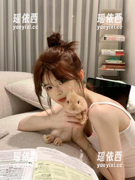 秀人网 - 小肉肉咪和服私房图集，全新视觉体验展现古典之美