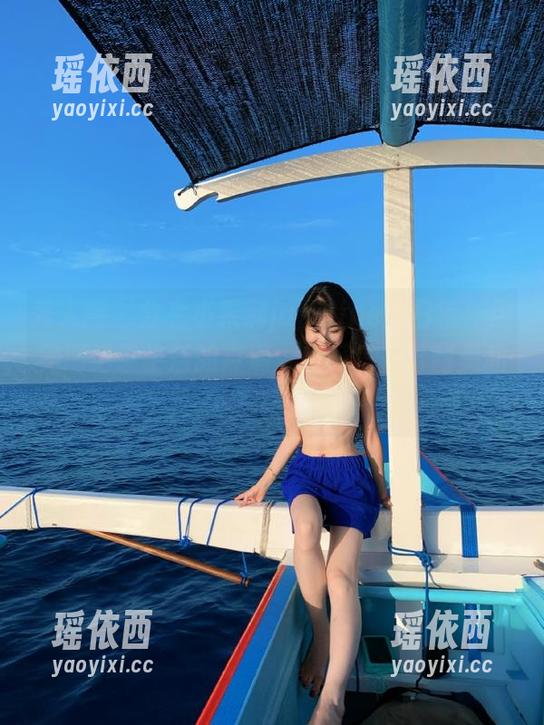 秀人网 - 分享小茉莉jasmine的日常：用美图记录生活的点滴，感受每一份甜美和温暖。