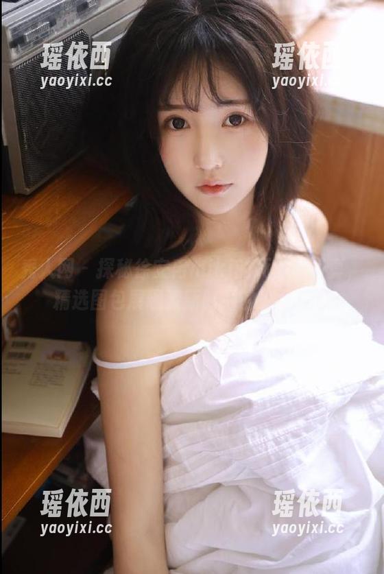 秀人网 - 探秘徐安冉miki的死库水写真，精选图包展现清新时尚的少女气息