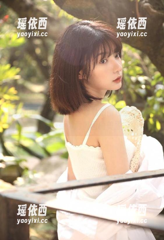 秀人网 - 抖娘利世婚纱私拍图包整理，带你感受瞬间凝固的美丽