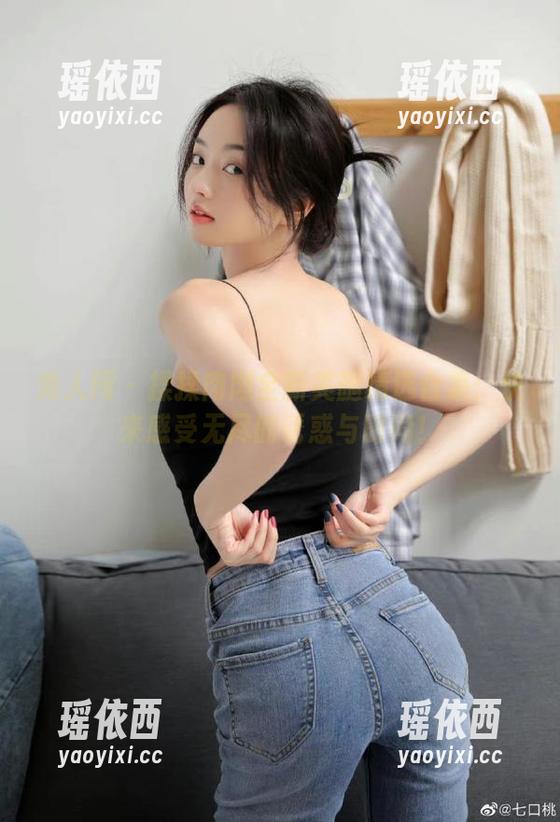 秀人网 - 揉揉肉肉全新美腿精选合集：快来感受无尽的诱惑与时尚！