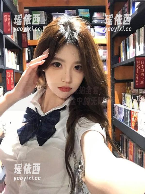 秀人网-晚苏susu 秀人网 - 晚苏susu旅拍全套:下载全新视角,感受旅途中的无限绮丽