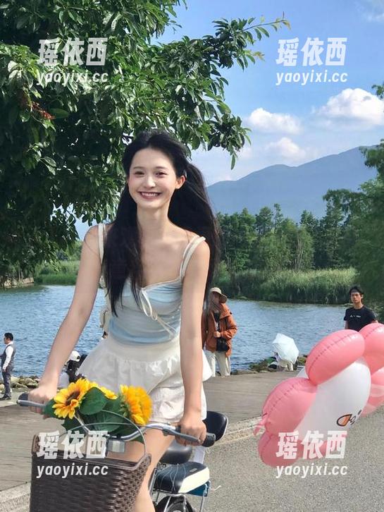 秀人网 - 来观看林星阑的短裙合集，感受春意盎然的美丽与活力！